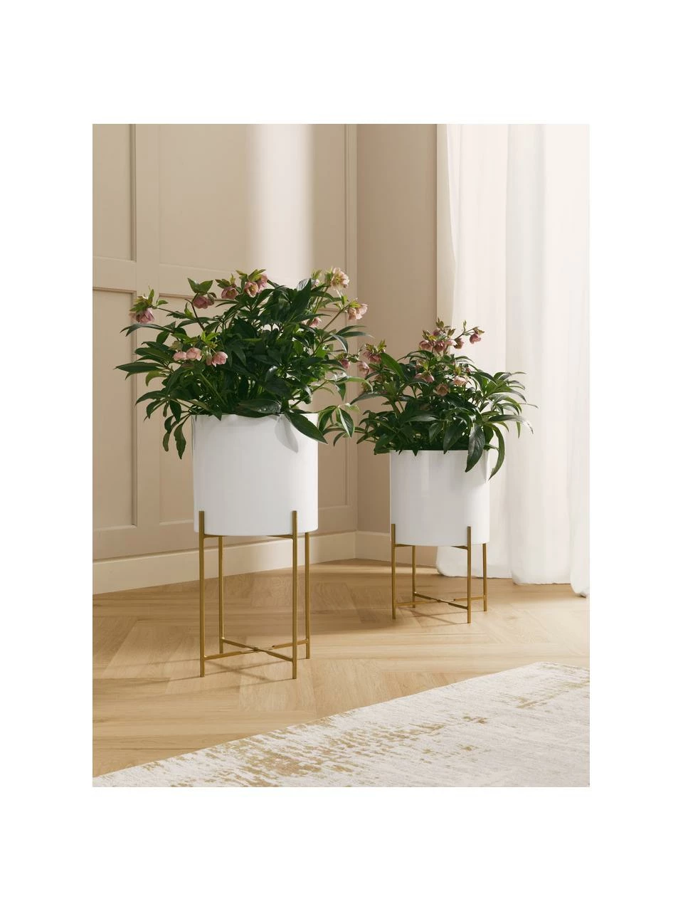 Westwing Collection Cache-pot en métal sur pied Mina, 2 élém., Lot de différentes tailles 2 Westwing Collection Cache-pot en métal sur pied Mina, 2 élém., Lot de différentes tailles – Image 2