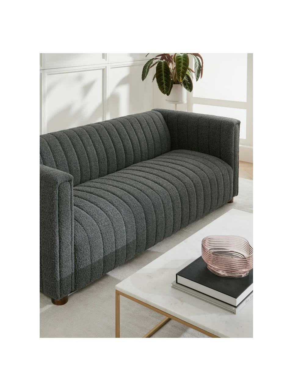 Westwing Collection Canapé 3 places tissu bouclé anthracite avec pieds en bois Antonio, larg. 217 x haut. 71 cm 3 Westwing Collection Canapé 3 places tissu bouclé anthracite avec pieds en bois Antonio, larg. 217 x haut. 71 cm – Image 3