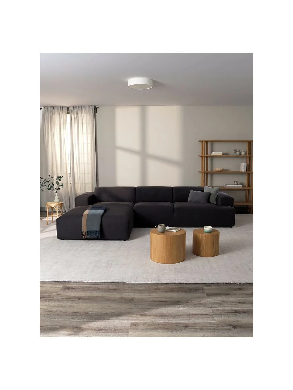 Westwing Collection Canapé d'angle 4 places noir Melva, larg. 319 x prof. 196 cm, méridienne à gauche 2 Westwing Collection Canapé d'angle 4 places noir Melva, larg. 319 x prof. 196 cm, méridienne à gauche – Image 2