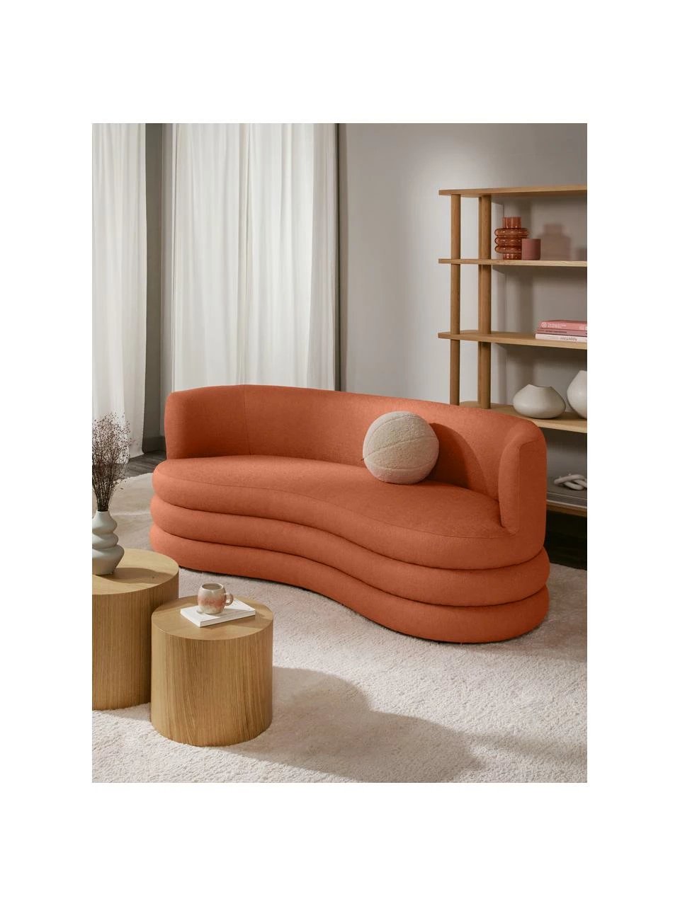 Westwing Collection Canapé design 3 places tissu bouclé rouge corail Solomon, larg. 193 x prof. 92 cm 2 Westwing Collection Canapé design 3 places tissu bouclé rouge corail Solomon, larg. 193 x prof. 92 cm – Image 2