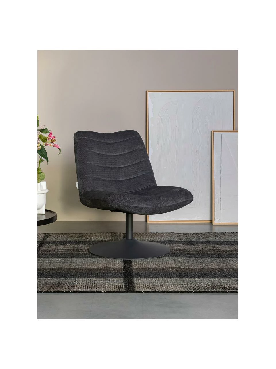 Zuiver Chaise lounge gris foncé Bubba, larg. 67 x prof. 81 cmDisponibilité limitée 2 Zuiver Chaise lounge gris foncé Bubba, larg. 67 x prof. 81 cmDisponibilité limitée – Image 2
