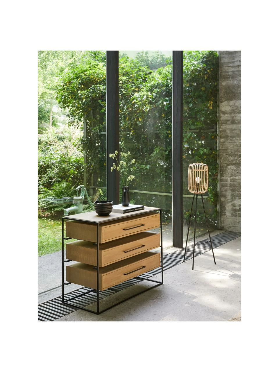 Westwing Collection Commode manguier massif Lyle, larg. 100 x haut. 82 cm 2 Westwing Collection Commode manguier massif Lyle, larg. 100 x haut. 82 cm – Image 2