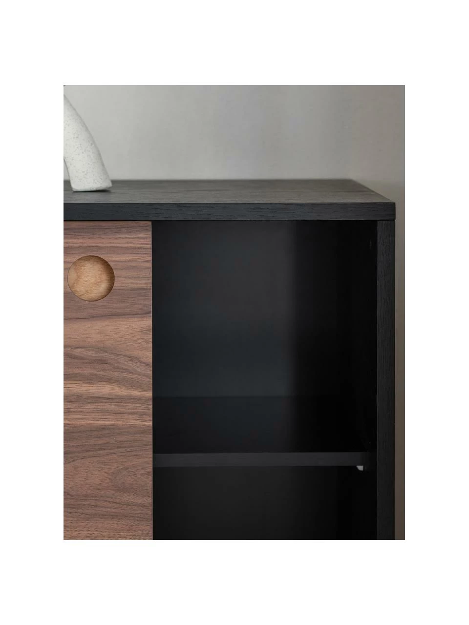 Enfilade avec 2 portes coulissantes Barbican, larg. 160 x haut. 75 cm 4 Enfilade avec 2 portes coulissantes Barbican, larg. 160 x haut. 75 cm – Image 4