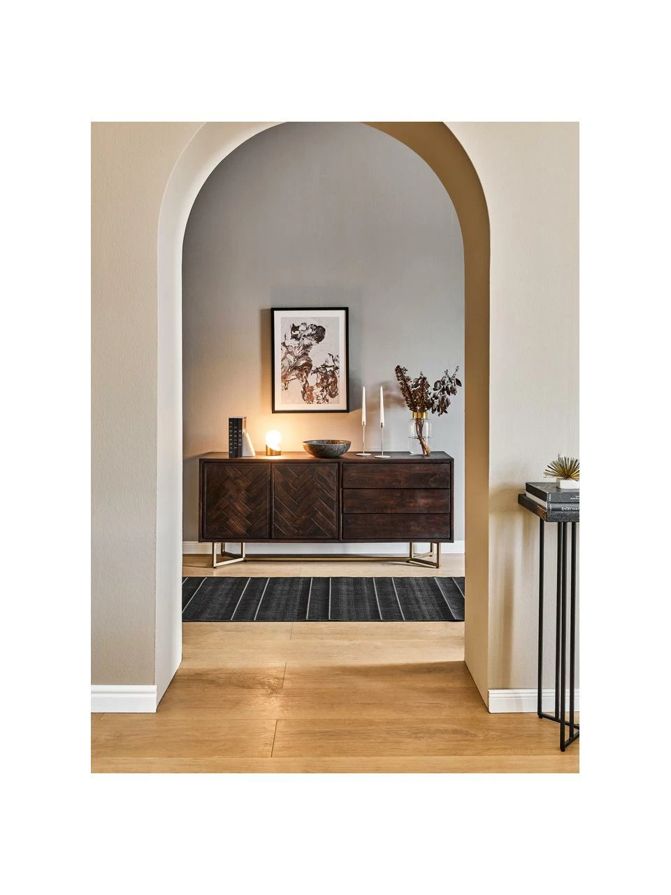 Westwing Collection Enfilade bois massif à motif chevrons Luca, larg. 160 x haut. 70 cm 2 Westwing Collection Enfilade bois massif à motif chevrons Luca, larg. 160 x haut. 70 cm – Image 2