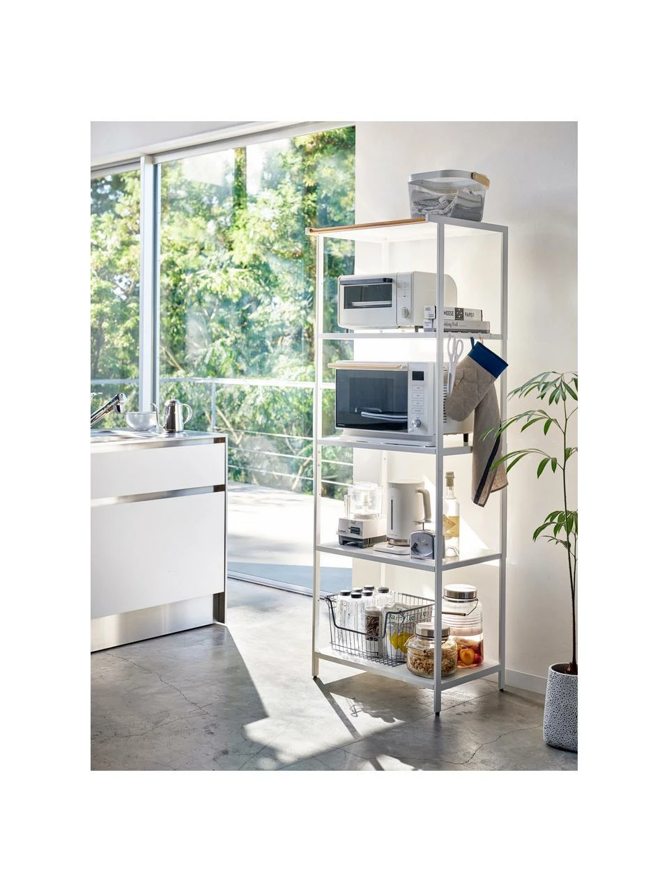 Yamazaki Étagère industrielle en métal blanc Killy, larg. 60 x haut. 170 cmDisponibilité limitée 4 Yamazaki Étagère industrielle en métal blanc Killy, larg. 60 x haut. 170 cmDisponibilité limitée – Image 4