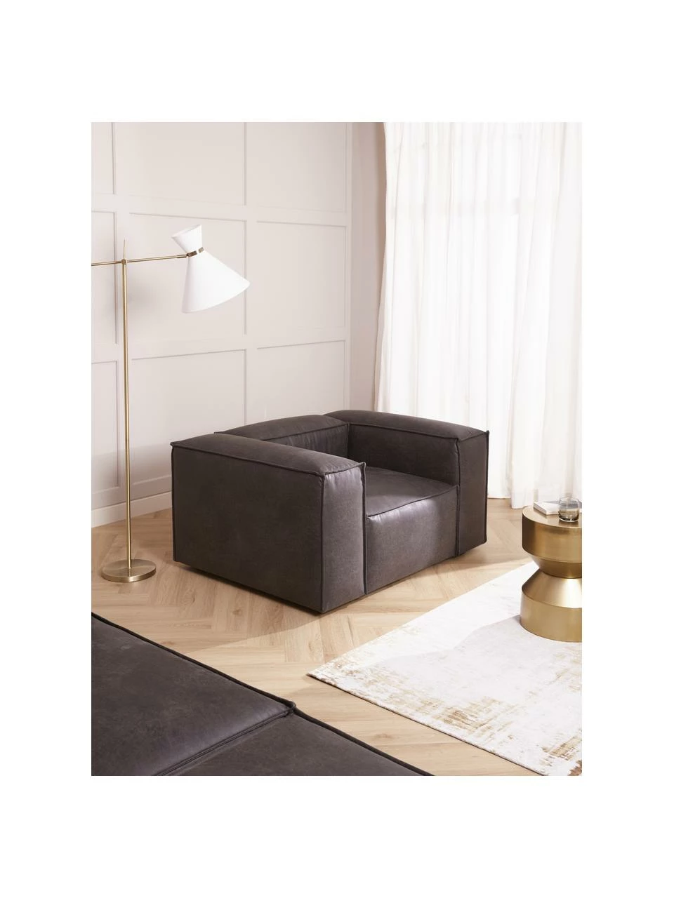 Westwing Collection Fauteuil cuir recyclé Lennon, larg. 130 x prof. 101 cm 2 Westwing Collection Fauteuil cuir recyclé Lennon, larg. 130 x prof. 101 cm – Image 2