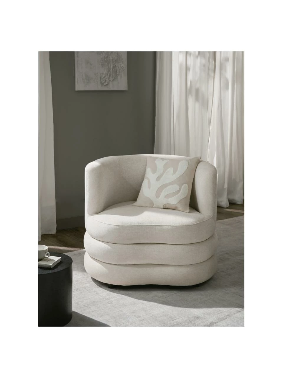 Westwing Collection Fauteuil design tissu bouclé beige clair Solomon, larg. 95 x prof. 80 cm 4 Westwing Collection Fauteuil design tissu bouclé beige clair Solomon, larg. 95 x prof. 80 cm – Image 4