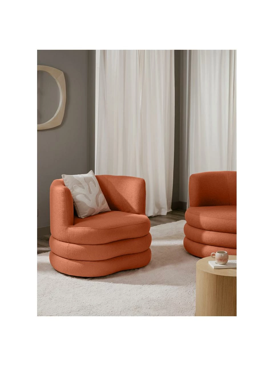 Westwing Collection Fauteuil design tissu bouclé rouge corail Solomon, larg. 95 x prof. 80 cm 2 Westwing Collection Fauteuil design tissu bouclé rouge corail Solomon, larg. 95 x prof. 80 cm – Image 2
