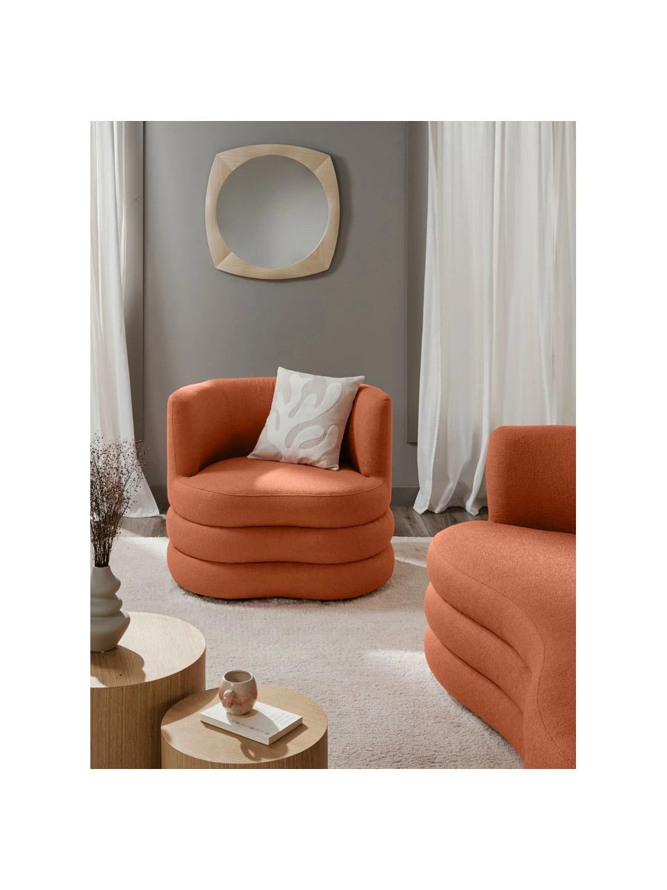 Westwing Collection Fauteuil design tissu bouclé rouge corail Solomon, larg. 95 x prof. 80 cm 4 Westwing Collection Fauteuil design tissu bouclé rouge corail Solomon, larg. 95 x prof. 80 cm – Image 4