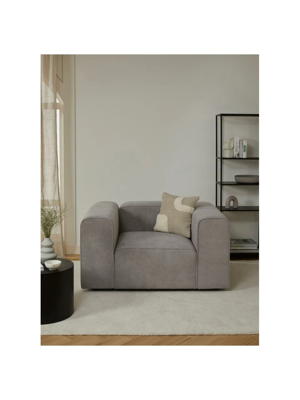 Westwing Collection Fauteuil lounge gris argenté Lena, larg. 134 x prof. 106 cm 2 Westwing Collection Fauteuil lounge gris argenté Lena, larg. 134 x prof. 106 cm – Image 2
