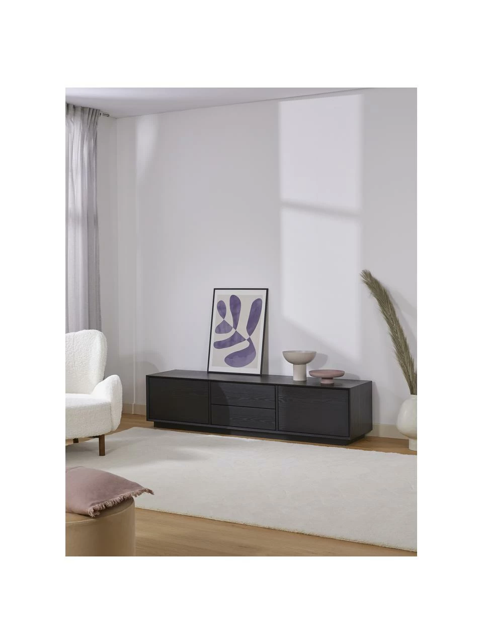 Westwing Collection Meuble bas placage en frêne noir Noel, larg. 180 x long. 45 cm 2 Westwing Collection Meuble bas placage en frêne noir Noel, larg. 180 x long. 45 cm – Image 2