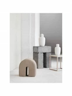 Pouf cuir nubuck brun clair Curved, larg. 36 x long. 42 cm -furniture Soldes Pouf cuir nubuck brun clair Curved 3