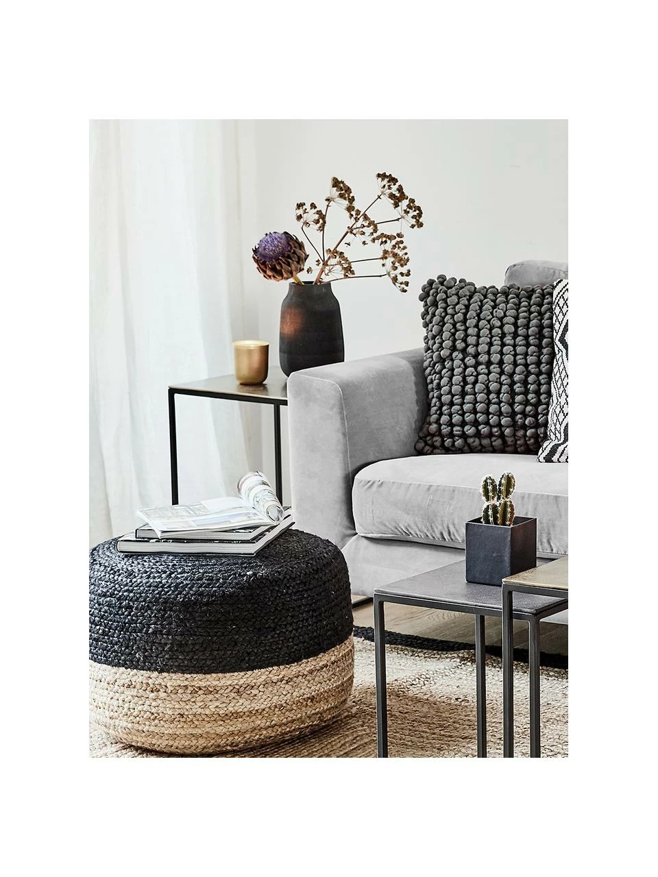 Westwing Collection Pouf en jute fait à la main Bono, Ø 50 x haut. 36 cm 2 Westwing Collection Pouf en jute fait à la main Bono, Ø 50 x haut. 36 cm – Image 2