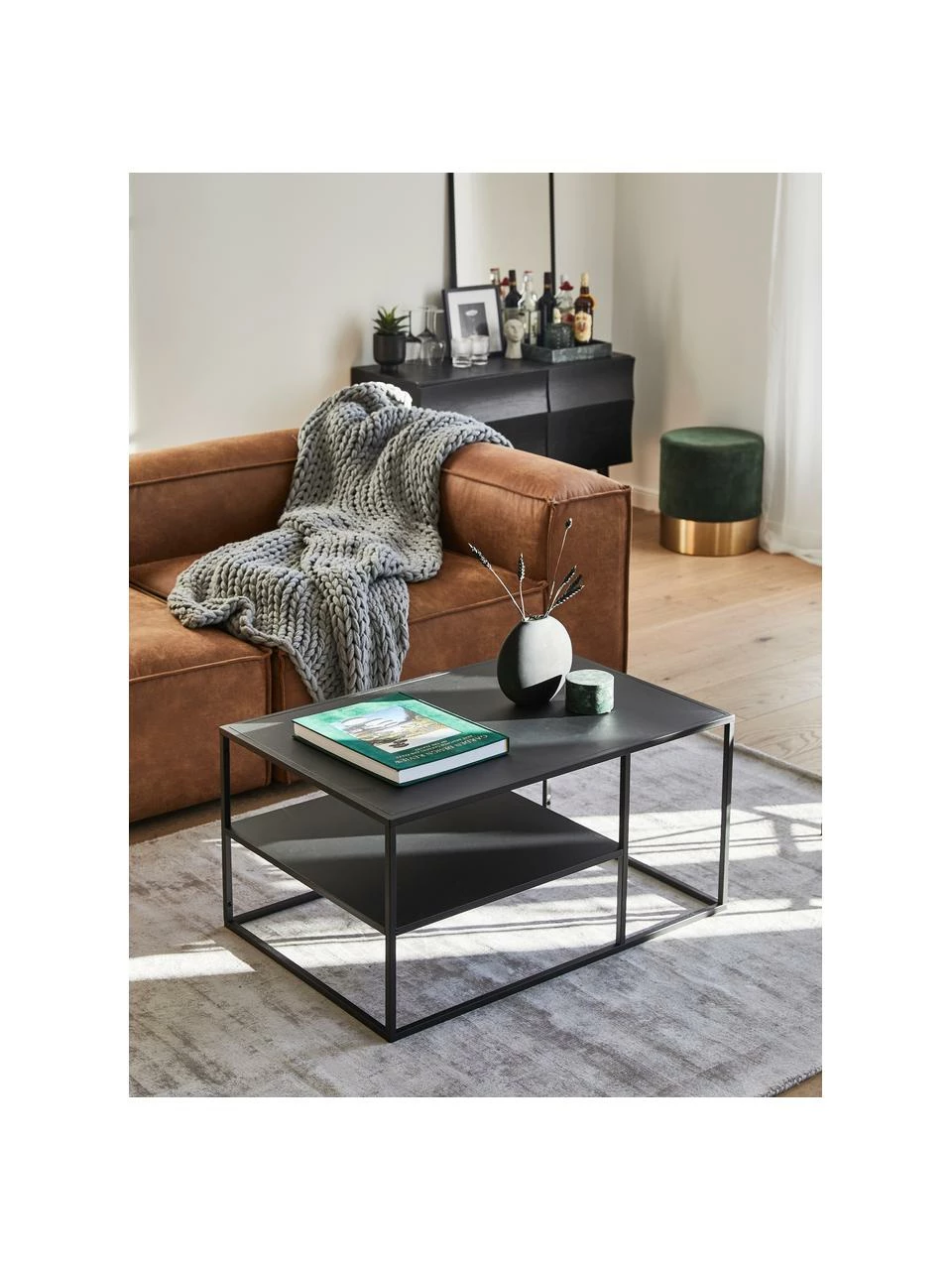 Westwing Collection Table basse industrielle en métal noir Neptun, larg. 90 x haut. 45 cm 2 Westwing Collection Table basse industrielle en métal noir Neptun, larg. 90 x haut. 45 cm – Image 2