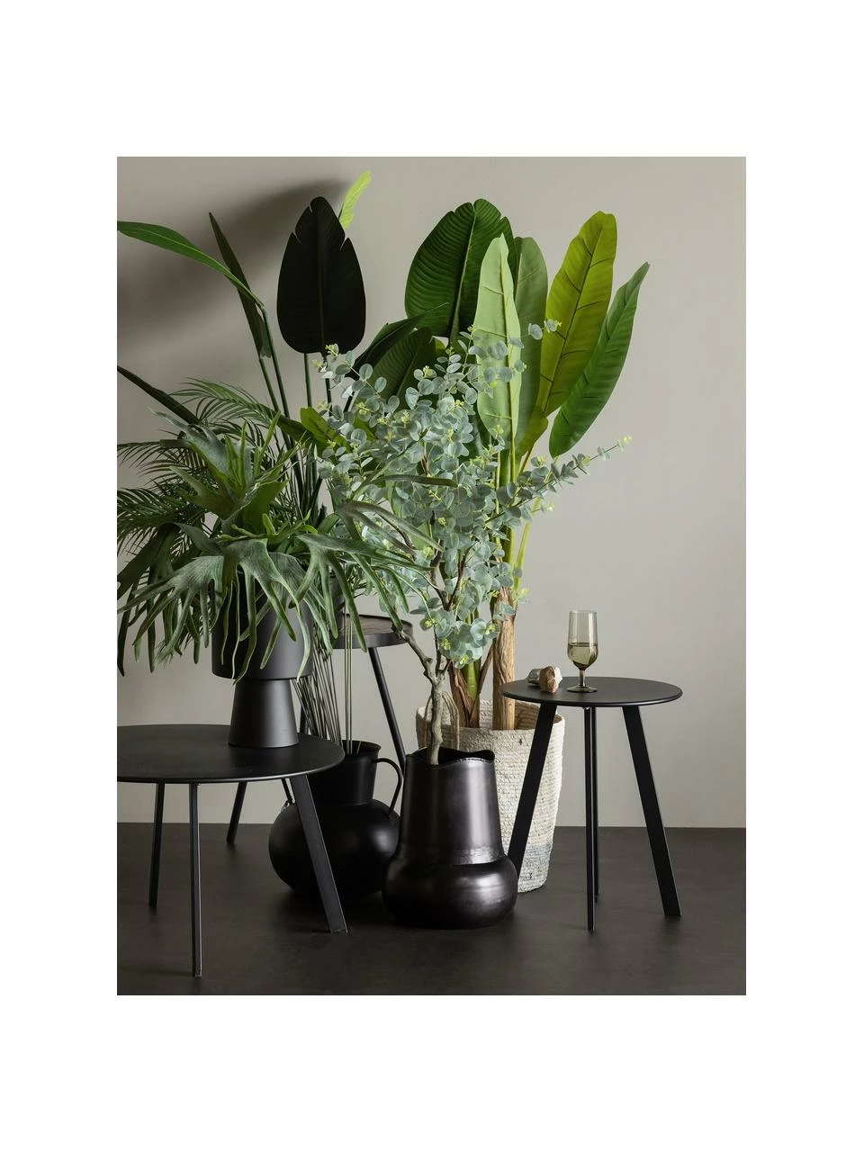 Table basse noire de jardin Fer, Ø 70 x haut. 40 cm 2 Table basse noire de jardin Fer, Ø 70 x haut. 40 cm – Image 2