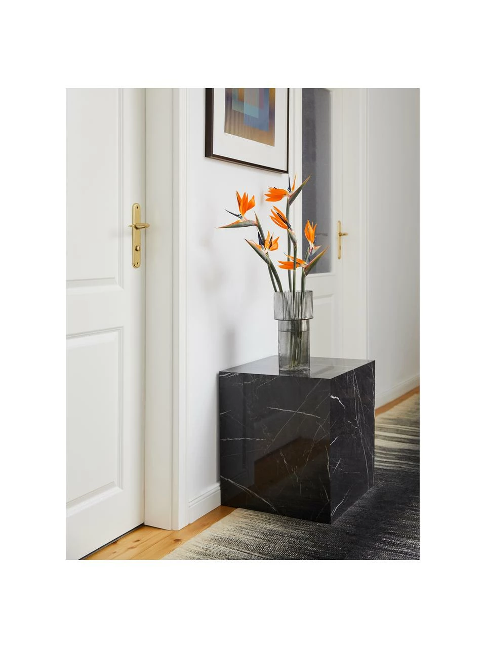 Westwing Collection Table d'appoint aspect marbre Lesley, larg. 45 x haut. 50 cm 4 Westwing Collection Table d'appoint aspect marbre Lesley, larg. 45 x haut. 50 cm – Image 4