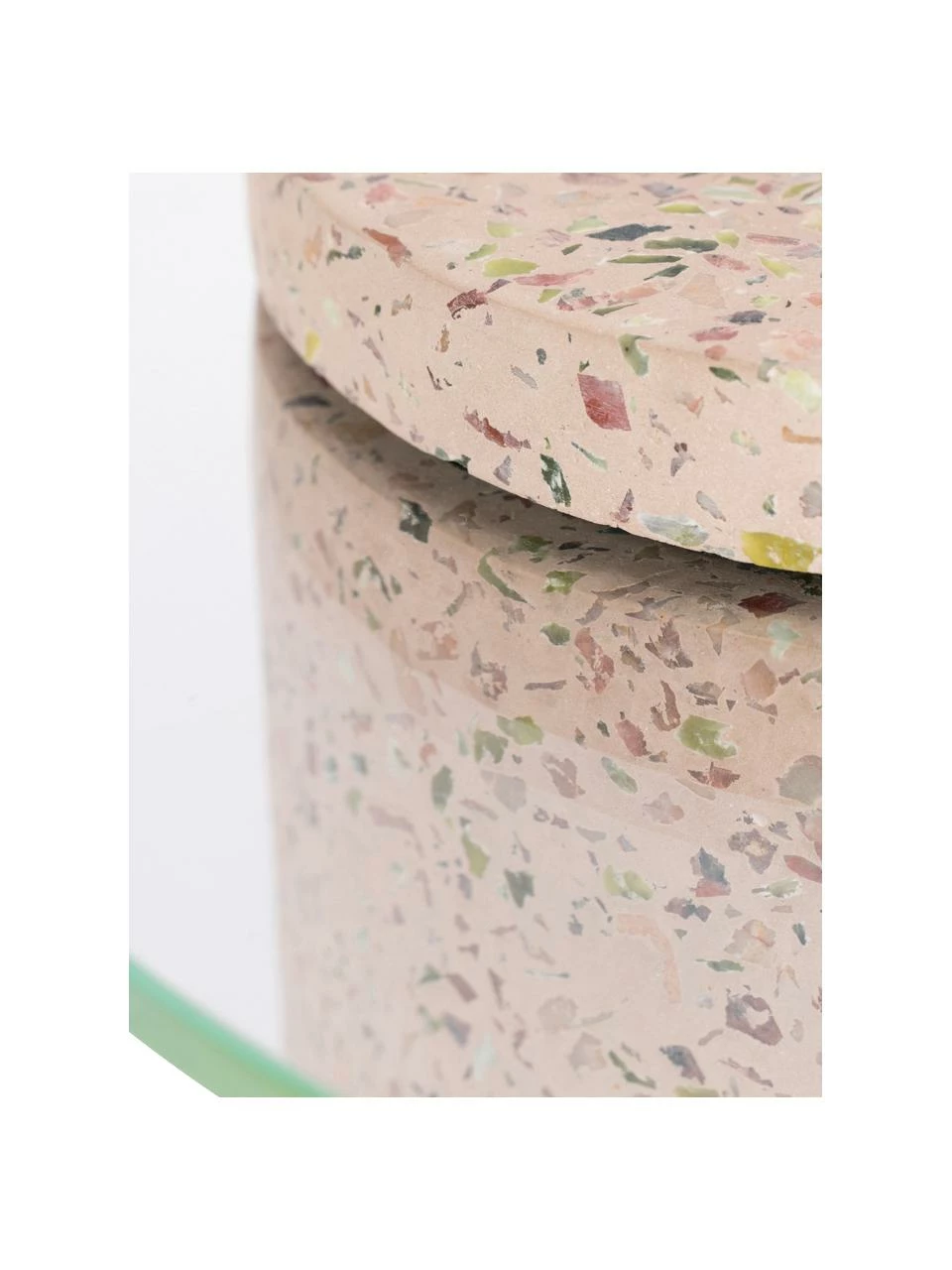 Zuiver Table d'appoint avec base en terrazzo Rosalina, Ø 40 x haut. 45 cmDisponibilité limitée 6 Zuiver Table d'appoint avec base en terrazzo Rosalina, Ø 40 x haut. 45 cmDisponibilité limitée – Image 6