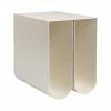 Table d'appoint métal beige Curved, larg. 26 x long. 36 cm