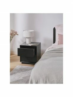 Westwing Collection Table de chevet placage en frêne noir Noel, larg. 45 x long. 50 cm 8 Westwing Collection Table de chevet placage en frêne noir Noel, larg. 45 x long. 50 cm -furniture Soldes Table de chevet placage en frene noir Noel 2